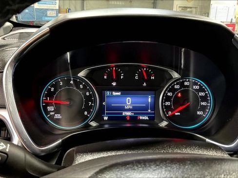Used 2023 Chevrolet Equinox LT FWD image 13
