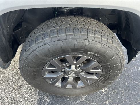 Used 2021 Toyota Tacoma SR5 RWD image 54