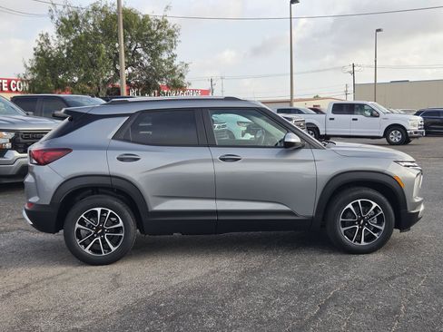 New 2026 Chevrolet TrailBlazer LT FWD image 6