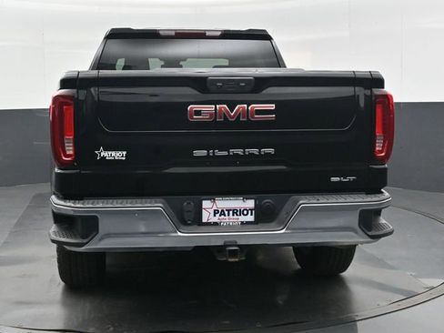 Used 2022 GMC Sierra 1500 SLT w/ SLT Convenience Package image 4