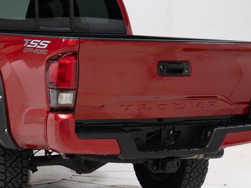 Used 2021 Toyota Tacoma SR5 image 13