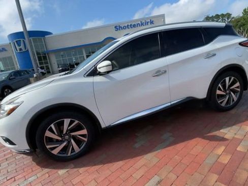 Used 2018 Nissan Murano Platinum w/ Cargo Package FWD image 6