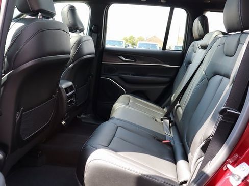 New 2025 Jeep Grand Cherokee Limited 4xe image 32