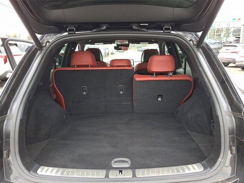 Used 2023 Genesis GV70 2.5T w/ Sport Prestige Package image 29