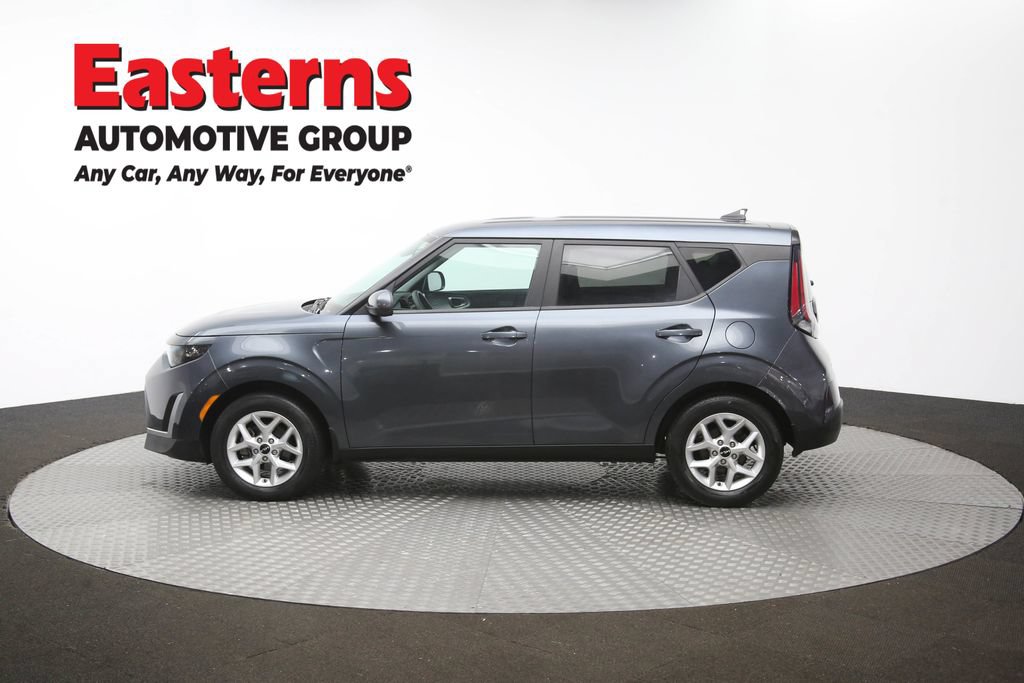 Used 2023 Kia Soul LX w/ LX Technology Package FWD image 59