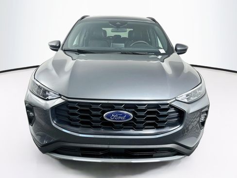 Used 2025 Ford Escape ST-Line Select AWD/4WD image 2