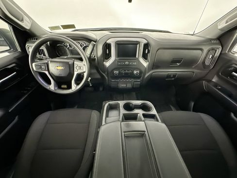 Used 2022 Chevrolet Silverado 1500 Custom w/ Safety Confidence Package AWD/4WD image 10