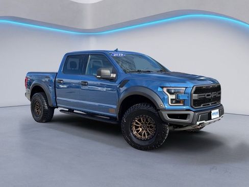 Used 2019 Ford F150 Raptor w/ Equipment Group 801A Mid image 2