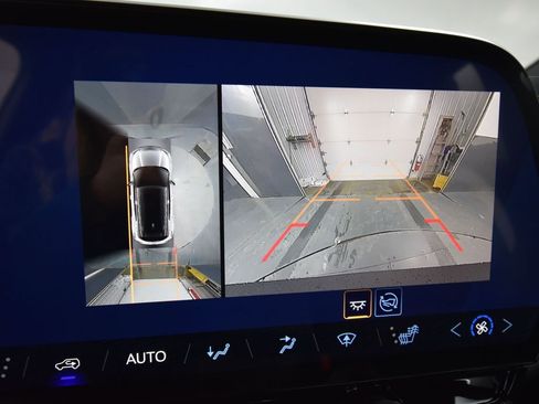 New 2026 Chevrolet Blazer EV LT image 10