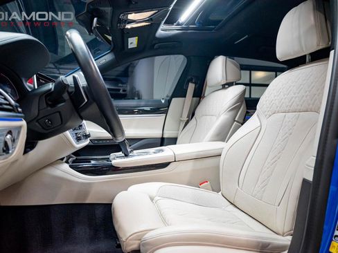 Used 2021 BMW 750i xDrive w/ Executive Package image 83