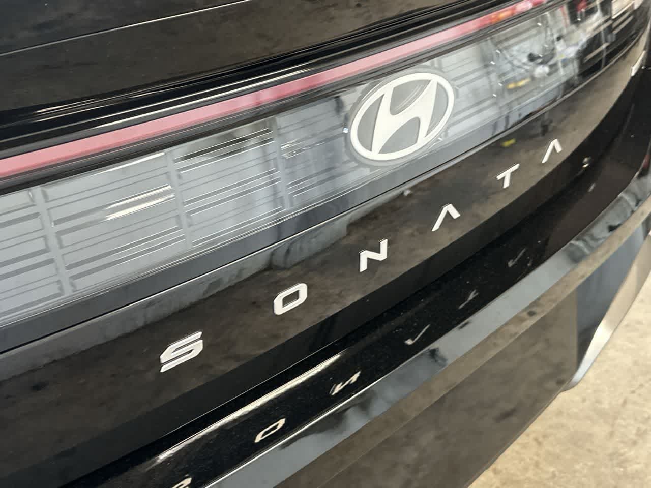 Used 2026 Hyundai Sonata SEL AWD/4WD image 10
