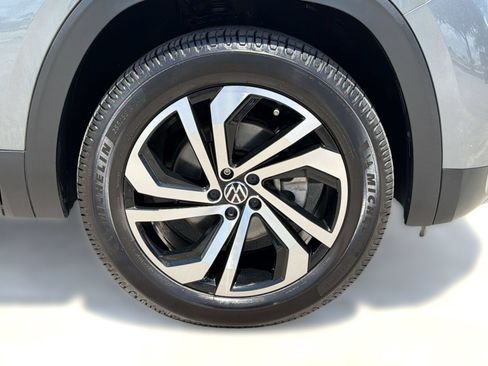 Used 2022 Volkswagen Atlas SEL AWD/4WD image 13