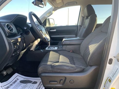 Used 2019 Toyota Tundra SR5 w/ SR5 Upgrade Package image 18