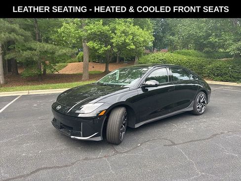 Used 2025 Hyundai Ioniq 6 Limited RWD image 3