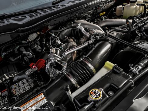 Used 2024 Ford F250 XLT image 16