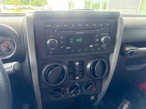 Used 2008 Jeep Wrangler Unlimited X AWD/4WD image 18