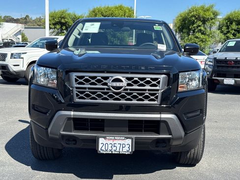 Used 2022 Nissan Frontier SV AWD/4WD image 5