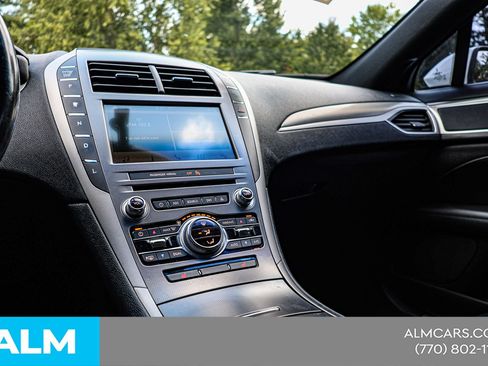 Used 2017 Lincoln MKZ Premiere FWD image 30