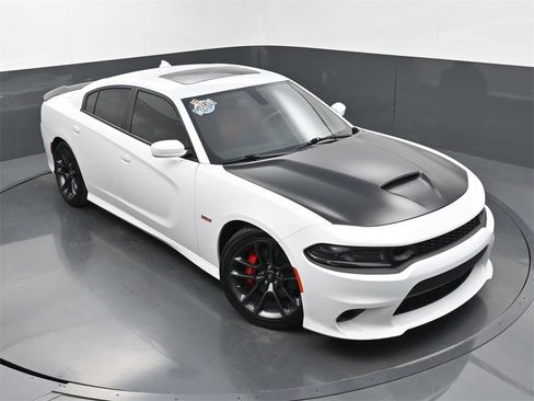 Used 2022 Dodge Charger Scat Pack w/ Plus Group image 33