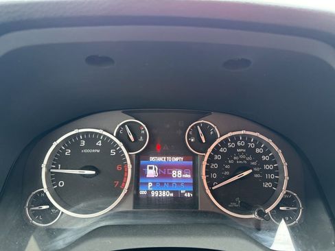 Used 2015 Toyota Tundra SR5 w/ SR5 Upgrade Package image 41