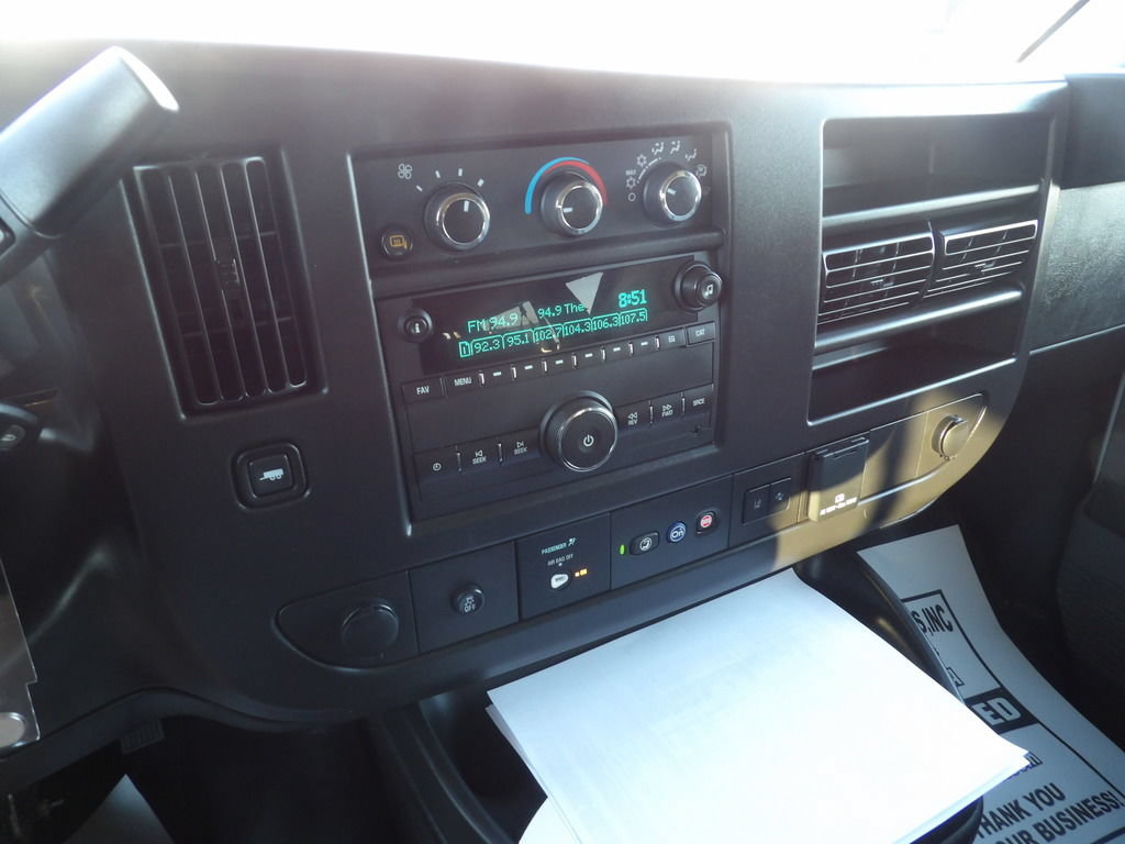 Used 2025 Chevrolet Express 3500 LT w/ LT Preferred Equipment Group RWD image 22