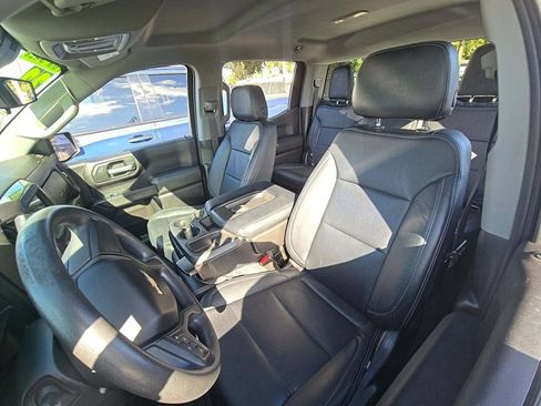 Used 2022 Chevrolet Silverado 1500 Custom AWD/4WD image 6