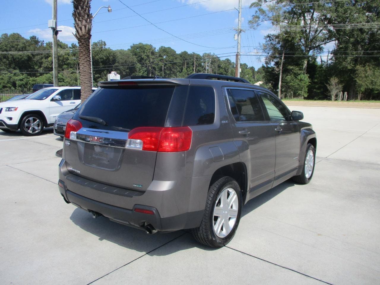 Used 2011 GMC Terrain SLE FWD image 10