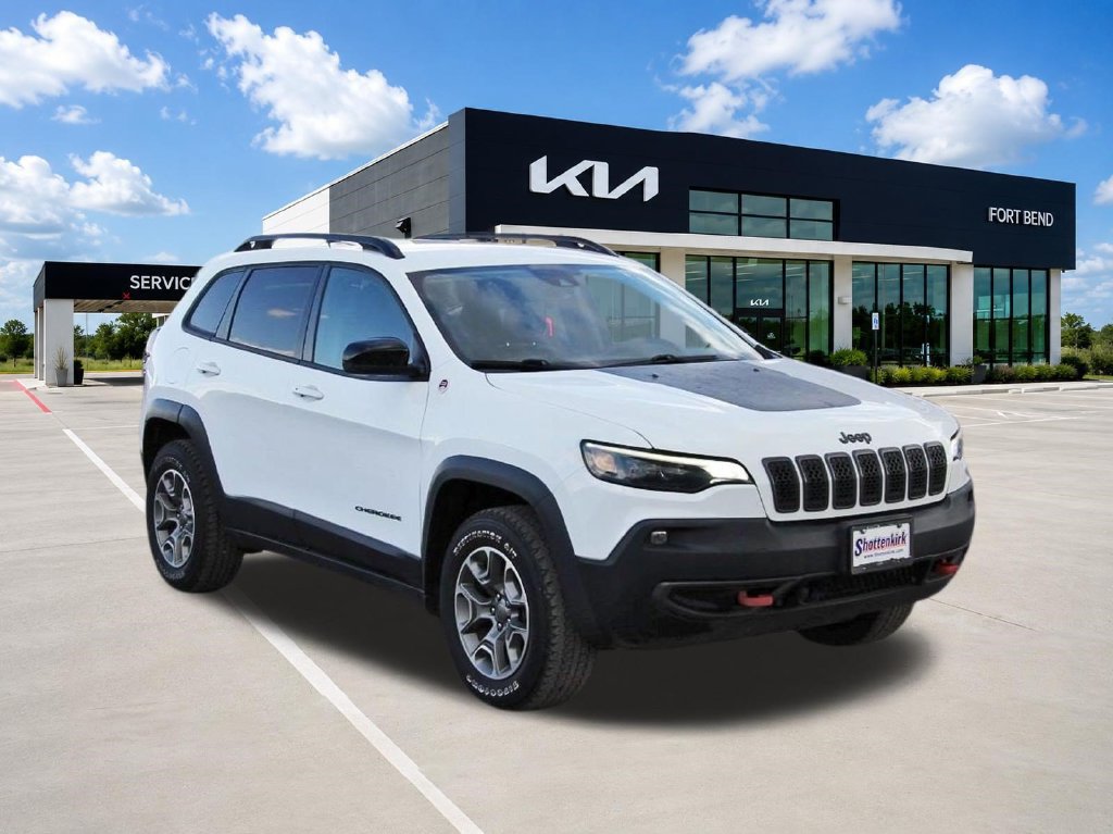 Used 2022 Jeep Cherokee Trailhawk w/ Trailer Tow Group AWD/4WD image 3