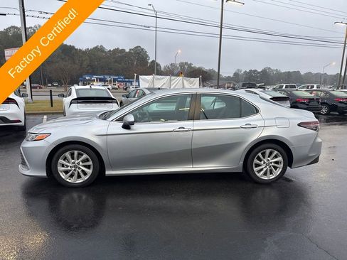 Used 2023 Toyota Camry LE image 2