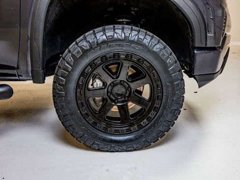 Used 2024 GMC Sierra 1500 Elevation AWD/4WD image 12