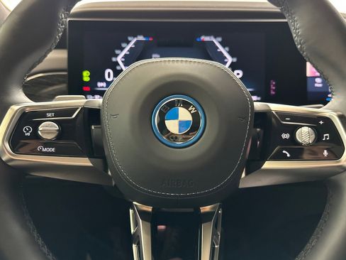 Certified 2024 BMW i7 xDrive60 AWD/4WD image 16
