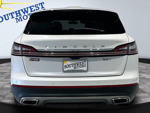 Used 2019 Lincoln Nautilus Reserve FWD image 6