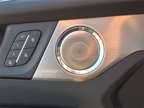 Certified 2025 Buick Enclave Avenir w/ Super Cruise Package image 25