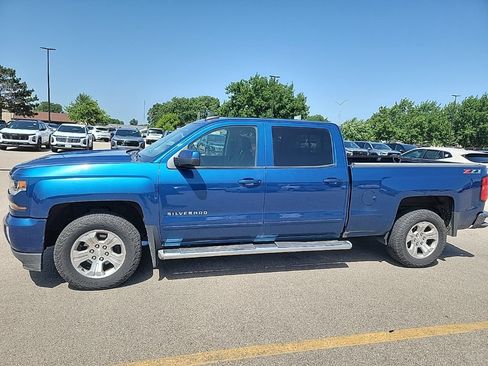Used 2018 Chevrolet Silverado 1500 LT w/ All Star Edition AWD/4WD image 6