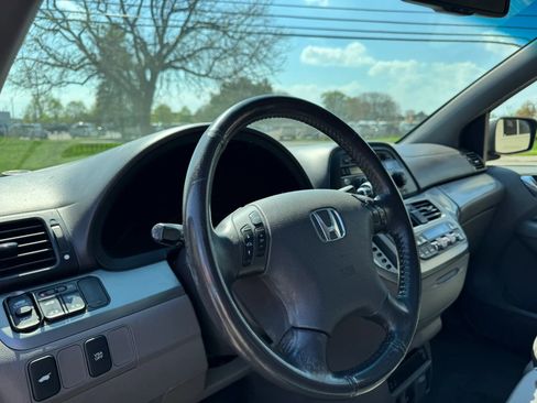 Used 2010 Honda Odyssey EX-L image 18