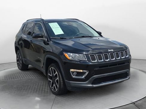 Used 2017 Jeep Compass Limited w/ Navigation Group AWD/4WD image 7