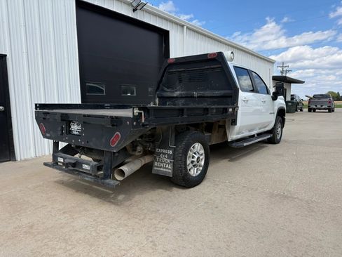 Used 2024 Chevrolet Silverado 2500 LT w/ Convenience Package AWD/4WD image 7