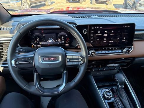 Used 2024 GMC Canyon AT4 AWD/4WD image 10