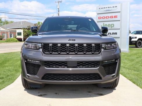 New 2026 Jeep Grand Cherokee Limited w/ Limited Altitude Package AWD/4WD image 6
