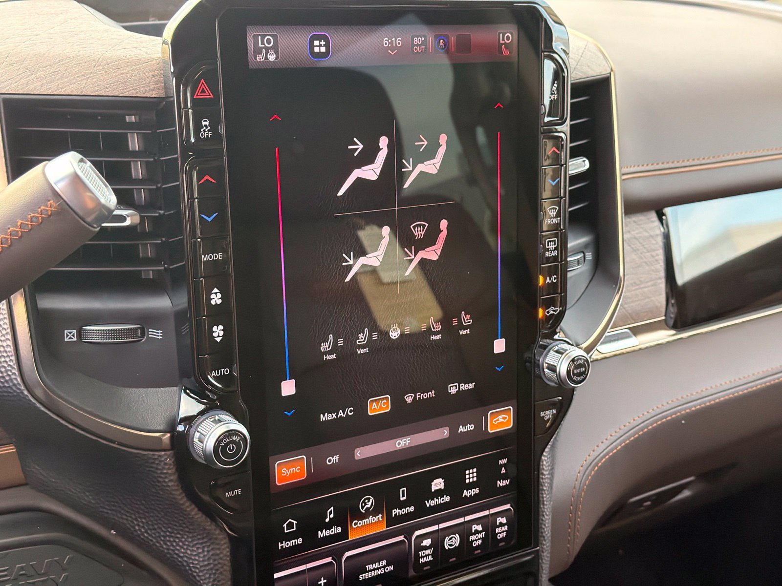 New 2027 RAM 2500 Limited AWD/4WD image 25