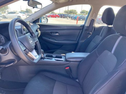 Used 2024 Nissan Sentra SV FWD image 10