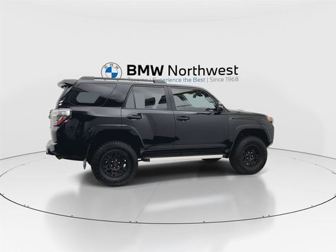 Used 2024 Toyota 4Runner TRD Off-Road Premium w/ Moonroof Package AWD/4WD image 4