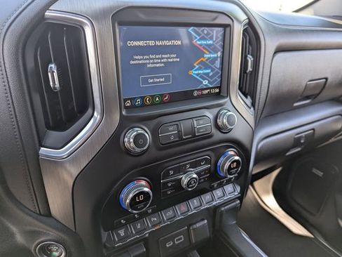 Used 2022 GMC Sierra 2500 Denali w/ Denali Black Diamond Edition image 27