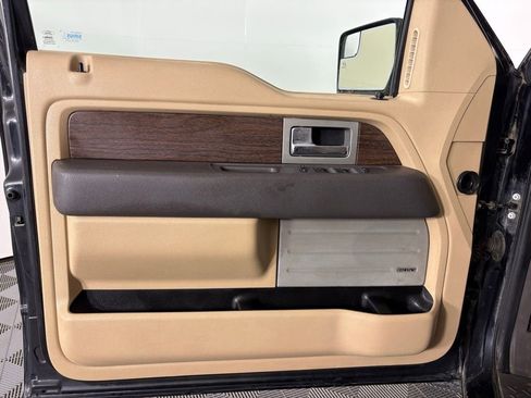 Used 2014 Ford F150 Lariat w/ Equipment Group 502A Luxury AWD/4WD image 18