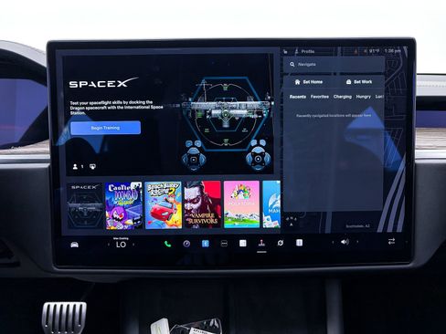 Used 2021 Tesla Model S Plaid image 5