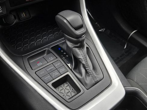 Certified 2025 Toyota RAV4 XLE AWD/4WD image 16