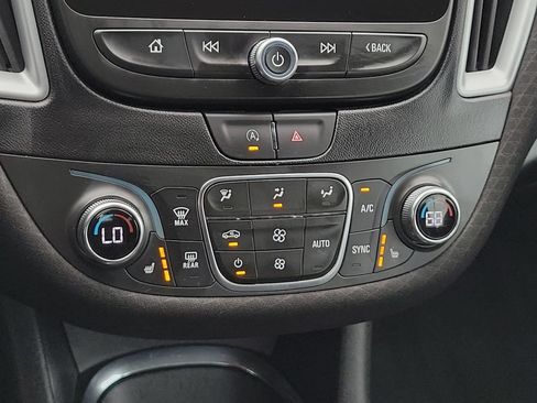 Used 2024 Chevrolet Malibu LT FWD image 18