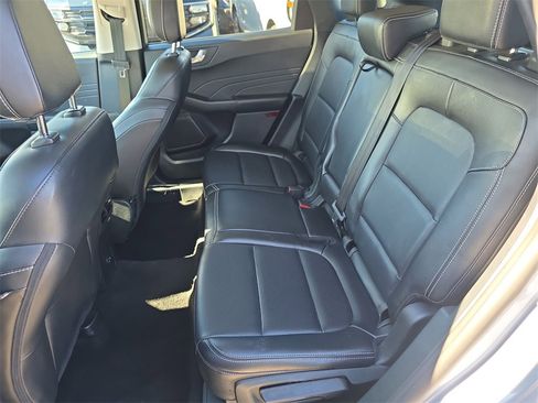 Used 2022 Ford Escape SEL image 32