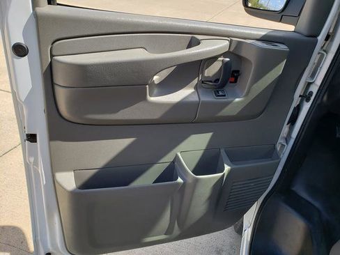 Used 2014 Chevrolet Express 2500 RWD 2500 135 image 12