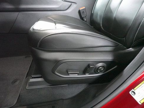 New 2025 Jeep Grand Cherokee L Limited w/ Luxury Tech Group II image 10